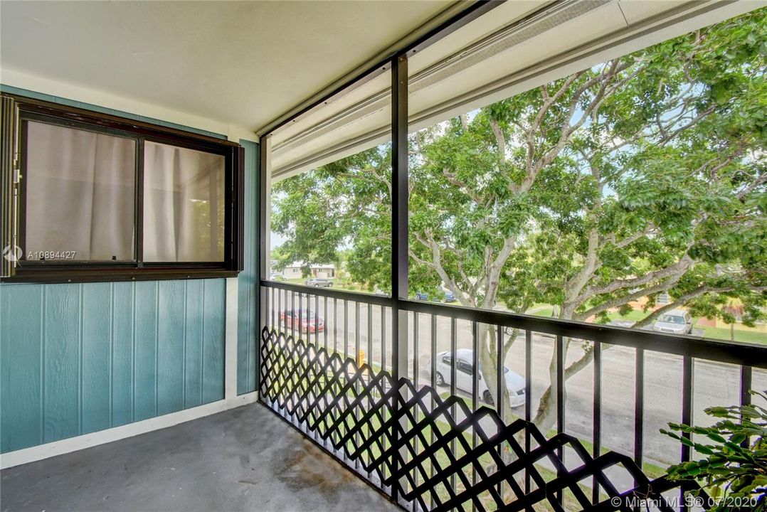 Vendido Recientemente: $150,000 (2 camas, 2 baños, 903 Pies cuadrados)