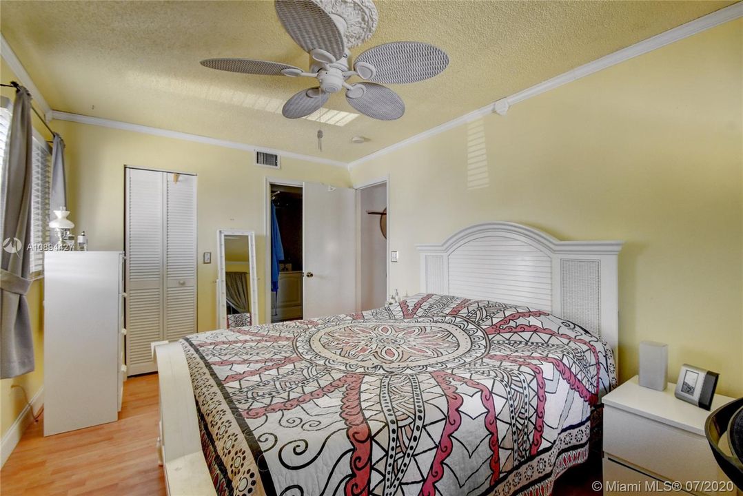 Vendido Recientemente: $150,000 (2 camas, 2 baños, 903 Pies cuadrados)