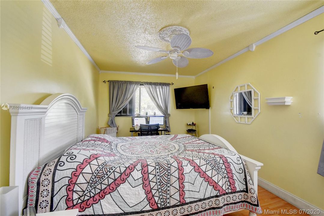 Vendido Recientemente: $150,000 (2 camas, 2 baños, 903 Pies cuadrados)