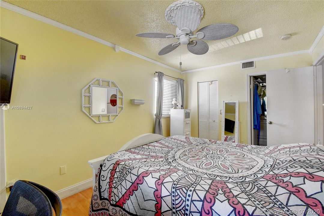 Vendido Recientemente: $150,000 (2 camas, 2 baños, 903 Pies cuadrados)