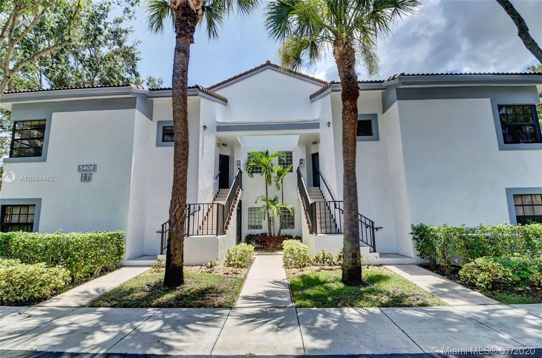 Recently Sold: $225,000 (3 beds, 2 baths, 1282 Square Feet)