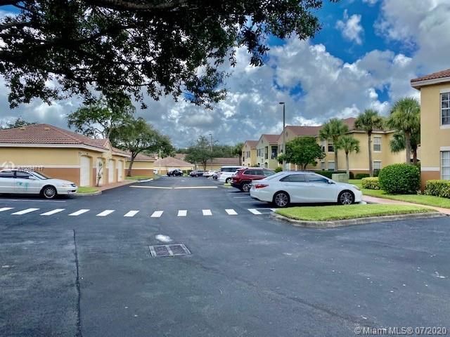 Recently Sold: $160,000 (2 beds, 2 baths, 1051 Square Feet)