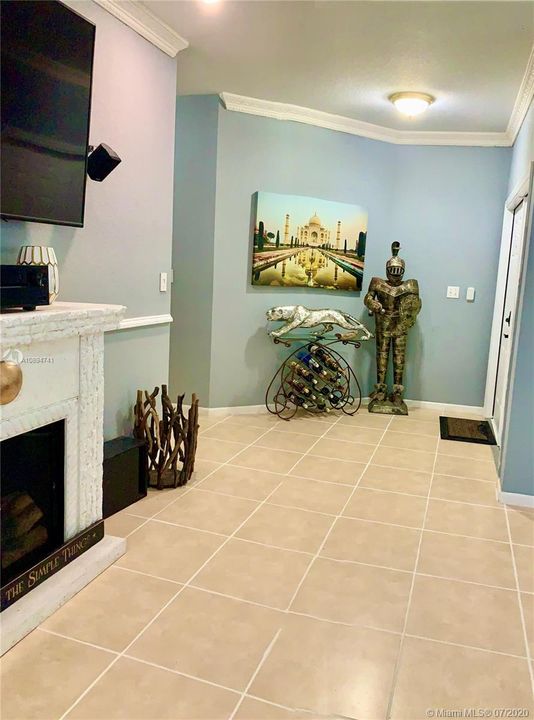 Vendido Recientemente: $280,000 (3 camas, 2 baños, 1500 Pies cuadrados)