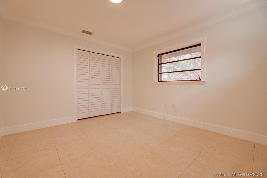 Recently Rented: $3,295 (4 beds, 3 baths, 2517 Square Feet)