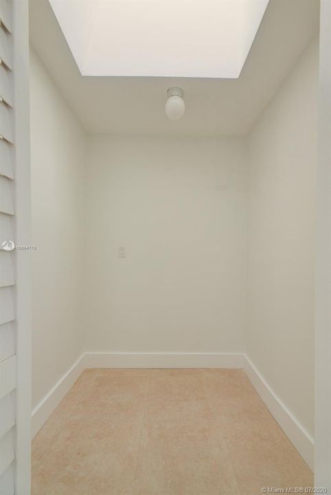 Recently Rented: $3,295 (4 beds, 3 baths, 2517 Square Feet)