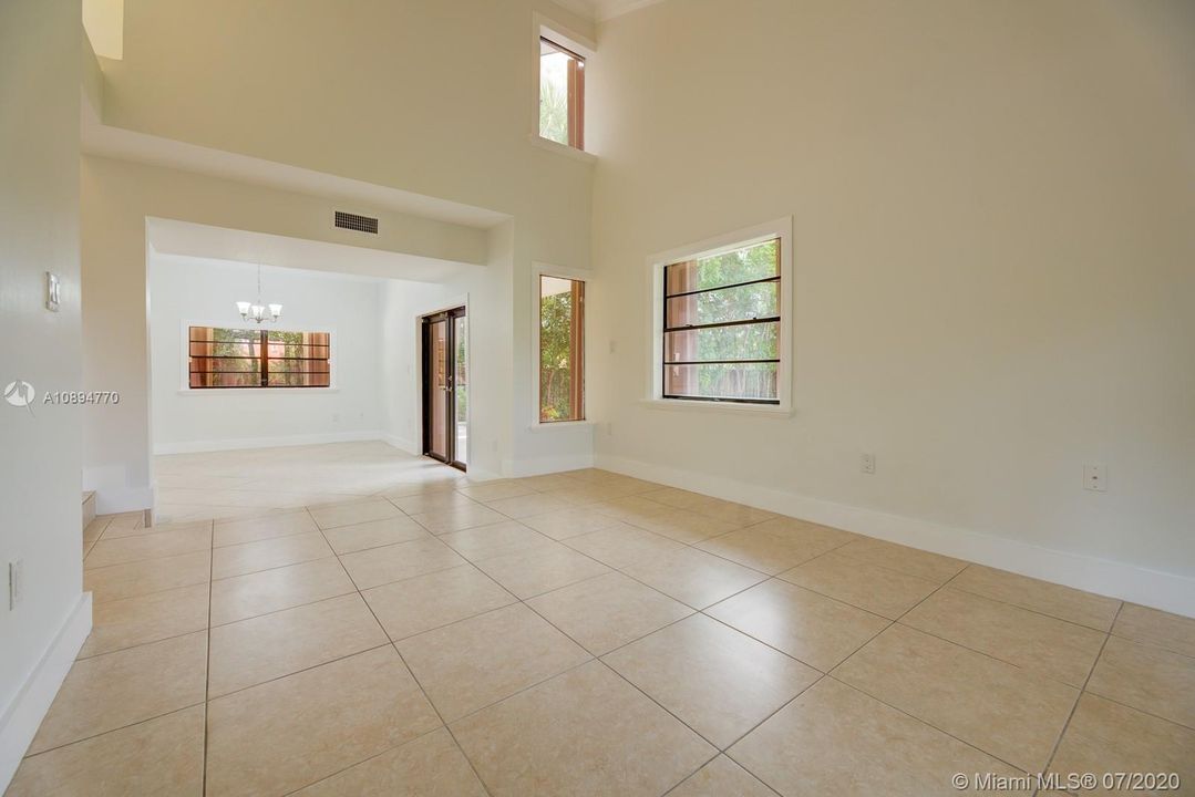 Recently Rented: $3,295 (4 beds, 3 baths, 2517 Square Feet)