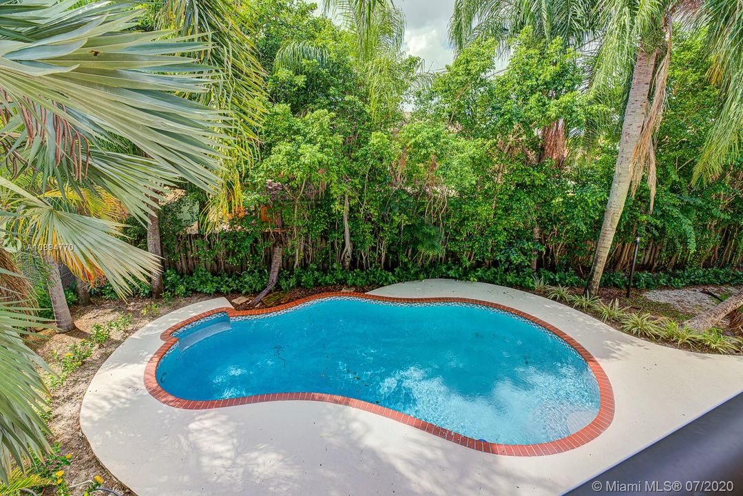 Recently Rented: $3,295 (4 beds, 3 baths, 2517 Square Feet)