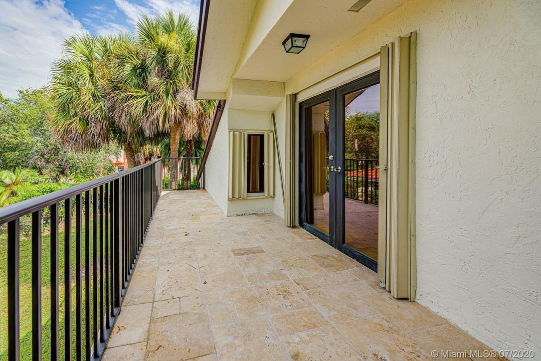 Recently Rented: $3,295 (4 beds, 3 baths, 2517 Square Feet)