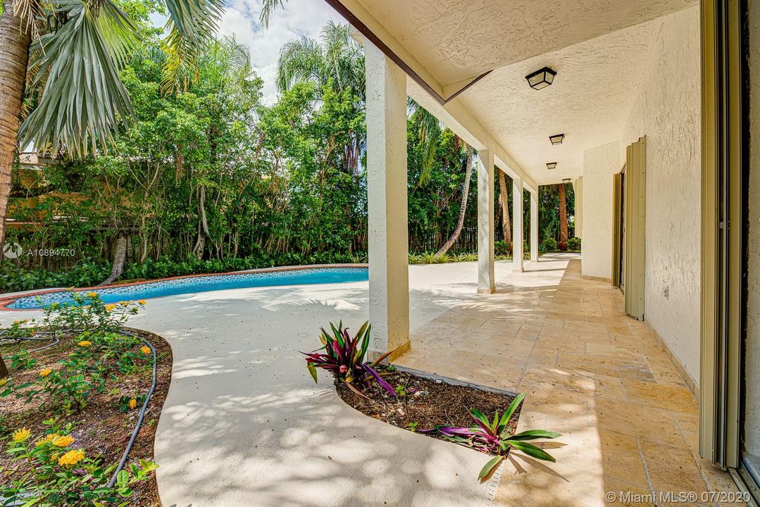 Recently Rented: $3,295 (4 beds, 3 baths, 2517 Square Feet)