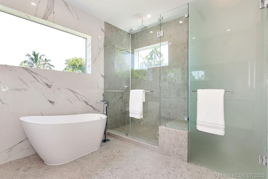 Recently Sold: $1,950,000 (5 beds, 5 baths, 0 Square Feet)