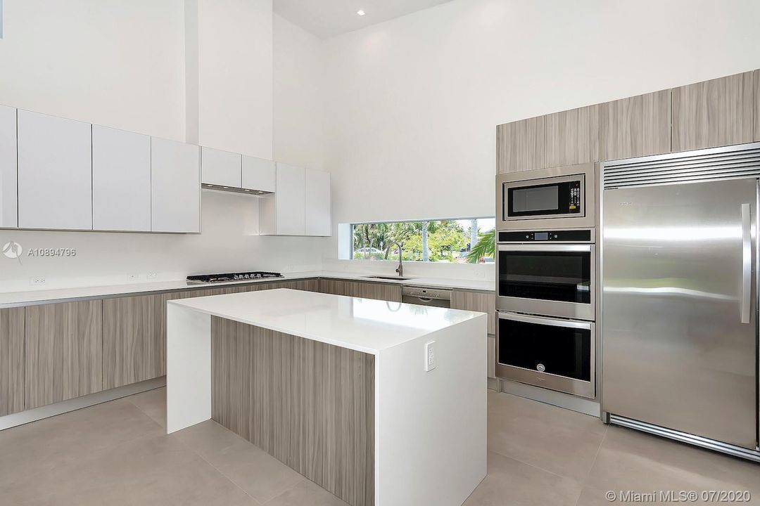Recently Sold: $1,950,000 (5 beds, 5 baths, 0 Square Feet)