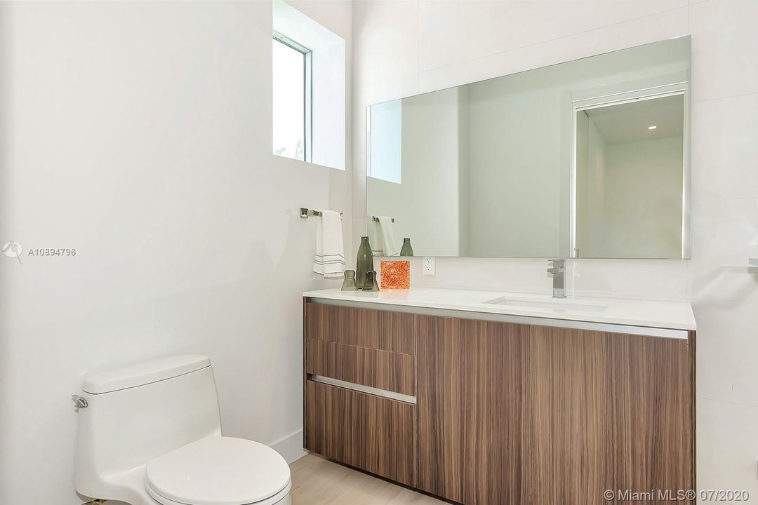 Recently Sold: $1,950,000 (5 beds, 5 baths, 0 Square Feet)