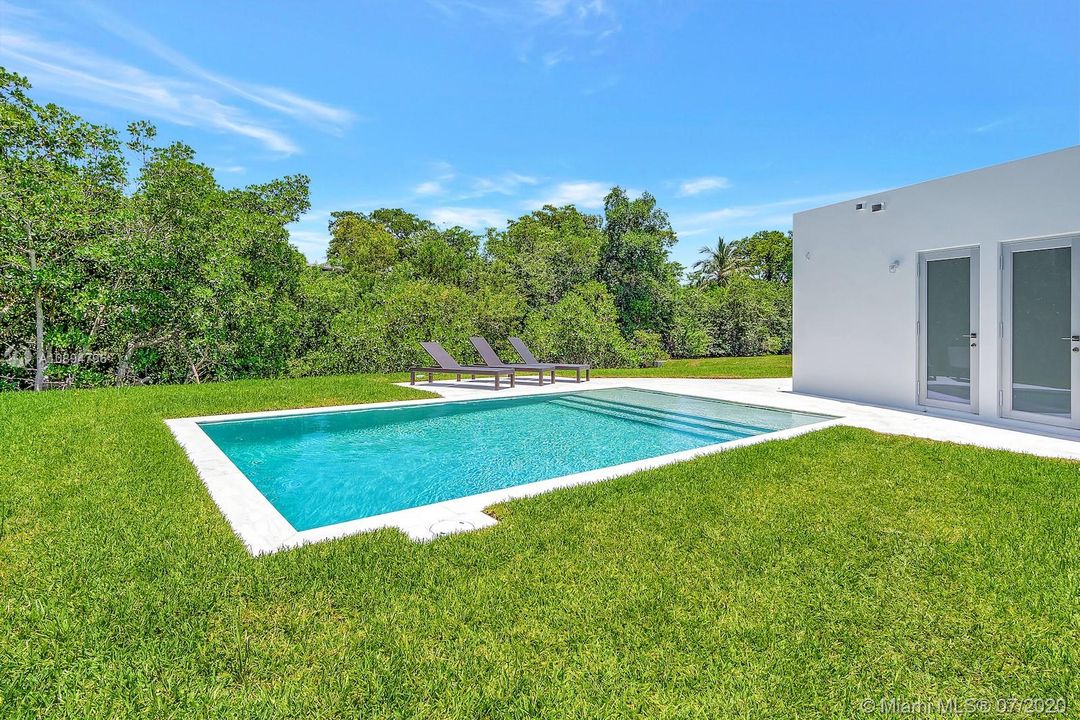 Recently Sold: $1,950,000 (5 beds, 5 baths, 0 Square Feet)