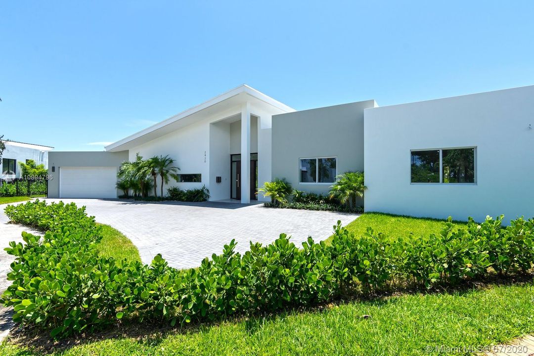 Recently Sold: $1,950,000 (5 beds, 5 baths, 0 Square Feet)
