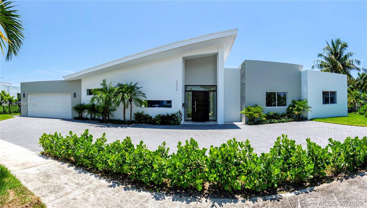 Recently Sold: $1,950,000 (5 beds, 5 baths, 0 Square Feet)