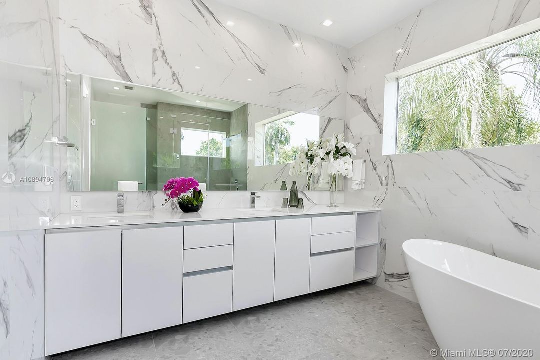 Recently Sold: $1,950,000 (5 beds, 5 baths, 0 Square Feet)