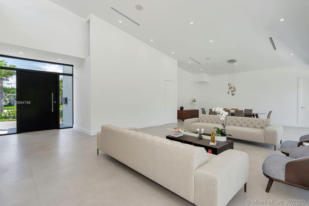 Recently Sold: $1,950,000 (5 beds, 5 baths, 0 Square Feet)