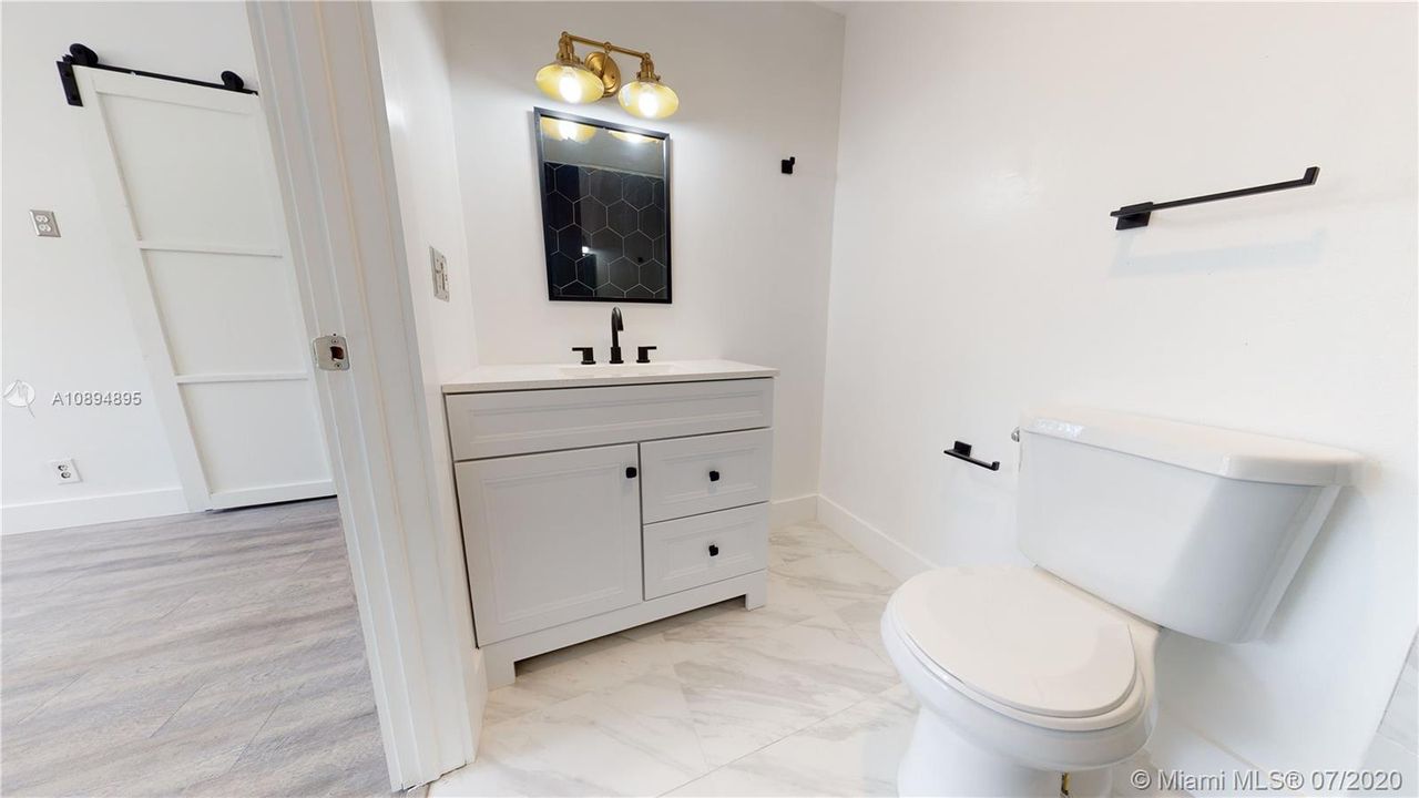 Recently Rented: $1,950 (2 beds, 2 baths, 1110 Square Feet)