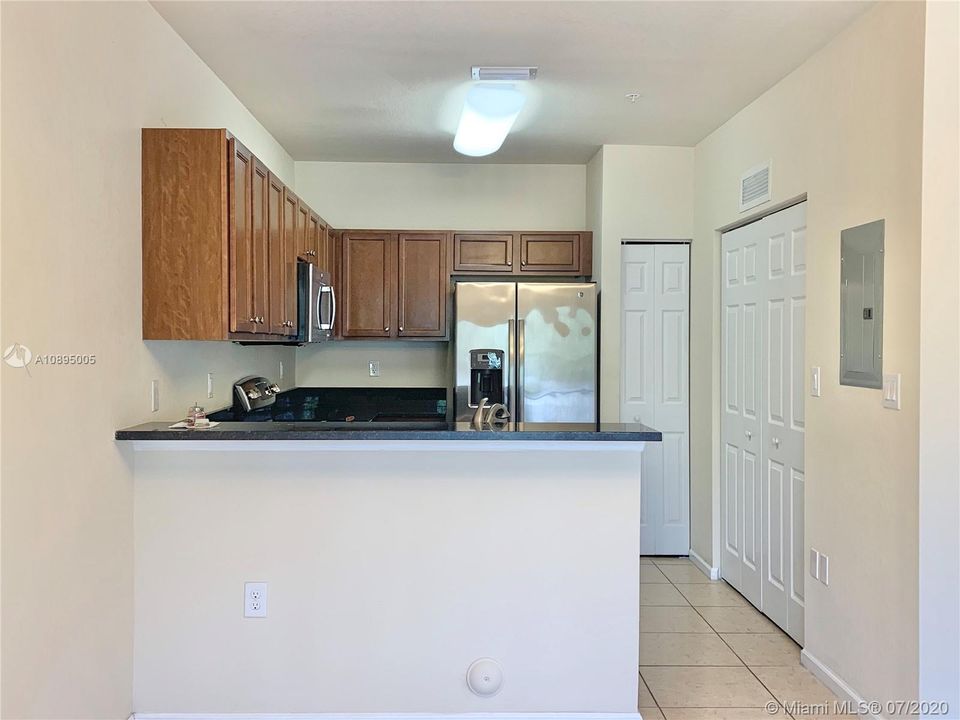 Recently Rented: $1,790 (2 beds, 2 baths, 1205 Square Feet)