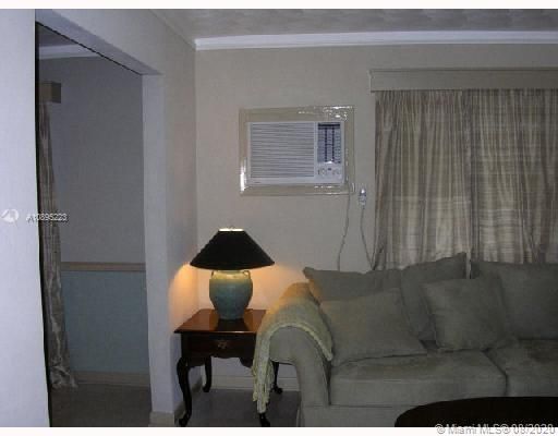 Recently Sold: $265,000 (2 beds, 1 baths, 1038 Square Feet)
