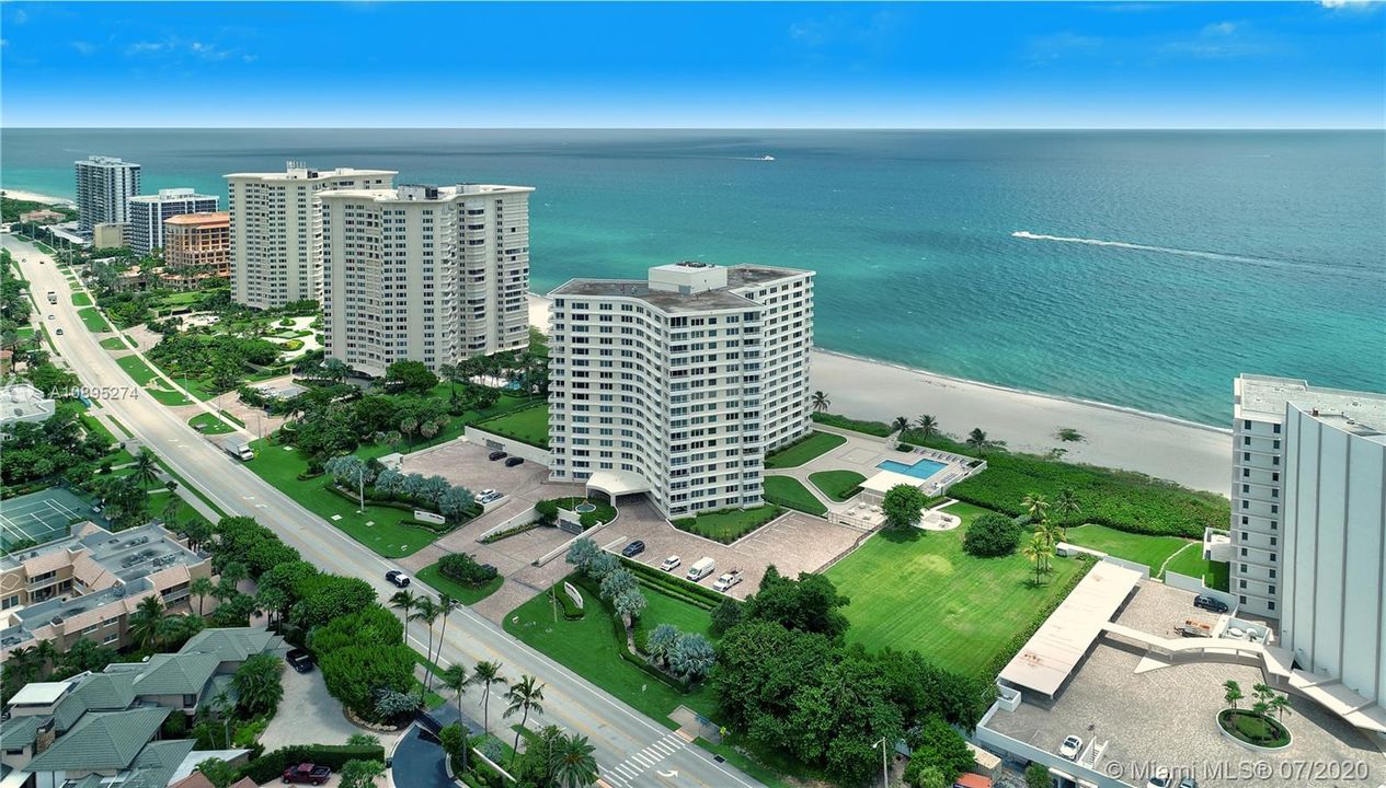 Vendido Recientemente: $985,000 (2 camas, 2 baños, 1567 Pies cuadrados)