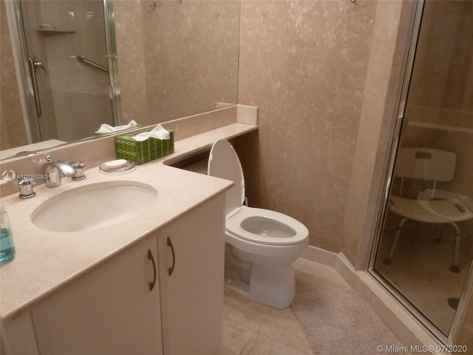 最近租的: $4,200 (3 贝兹, 3 浴室, 1485 平方英尺)