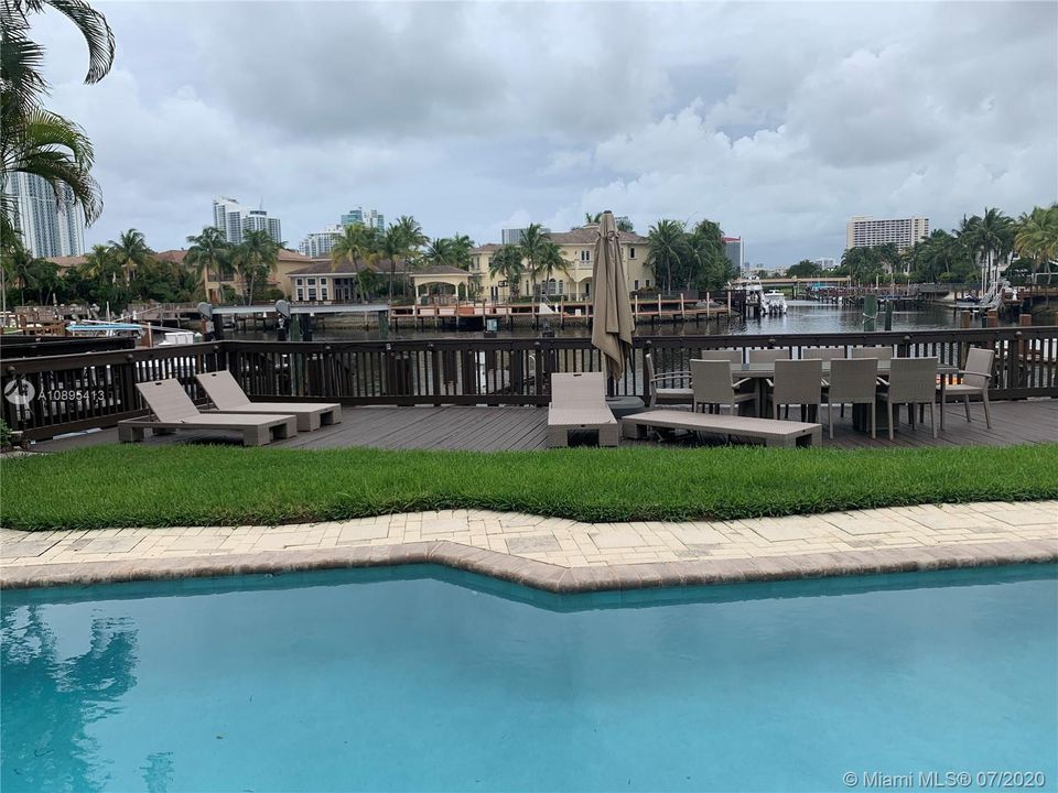 Recently Rented: $10,000 (4 beds, 4 baths, 4232 Square Feet)