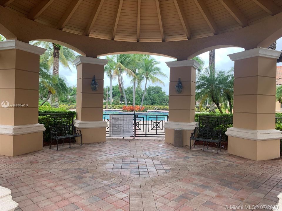 Recently Rented: $10,000 (4 beds, 4 baths, 4232 Square Feet)
