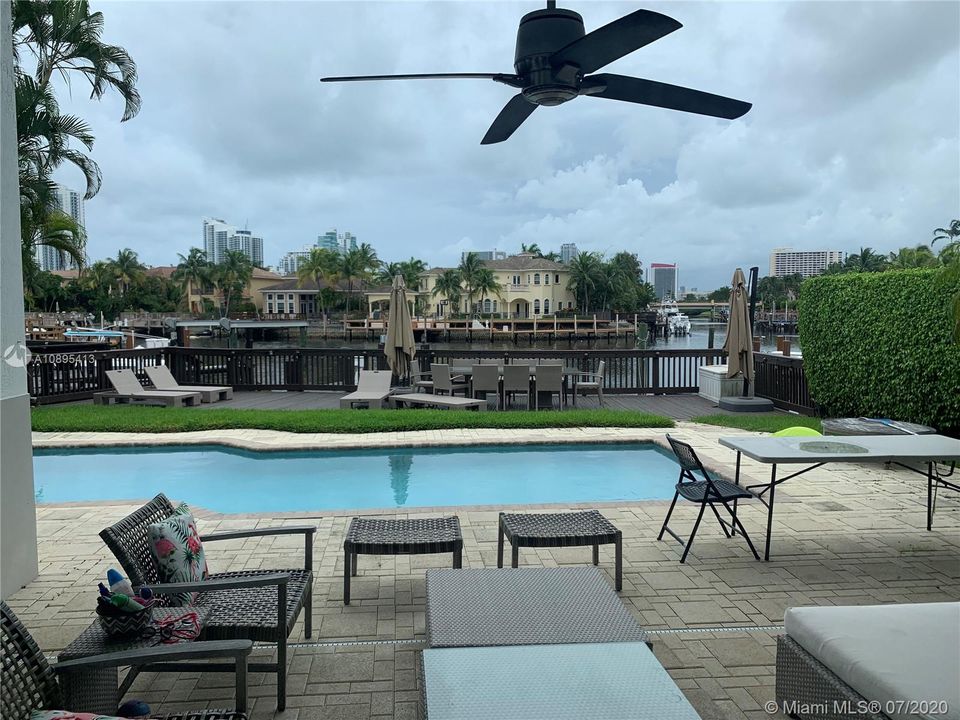 Recently Rented: $10,000 (4 beds, 4 baths, 4232 Square Feet)