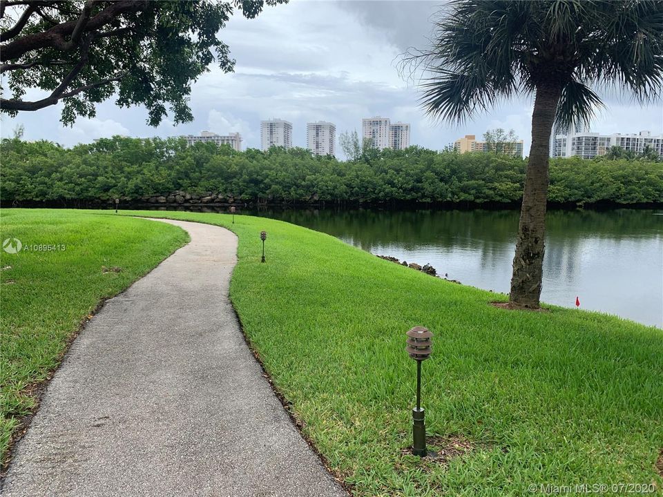 Recently Rented: $10,000 (4 beds, 4 baths, 4232 Square Feet)