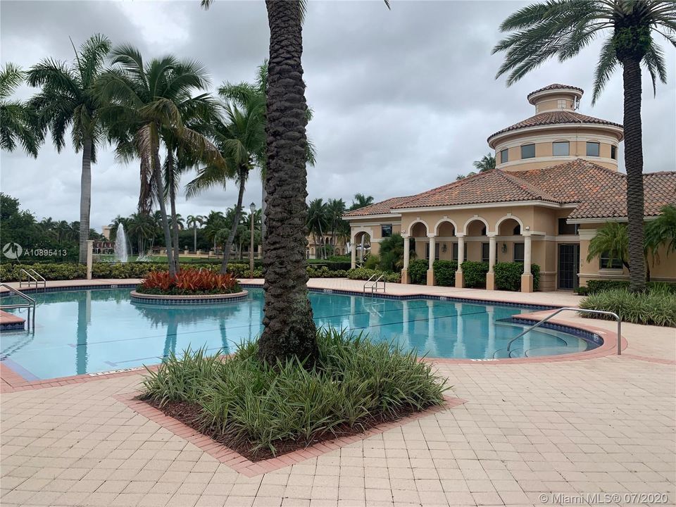 Recently Rented: $10,000 (4 beds, 4 baths, 4232 Square Feet)