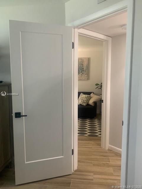 Недавно продано: $285,000 (2 спален, 2 ванн, 1000 Квадратных фут)