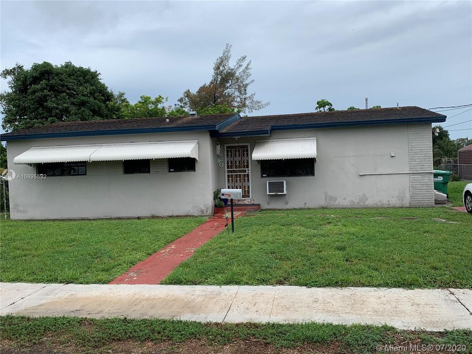 Recently Sold: $280,000 (3 beds, 2 baths, 1435 Square Feet)