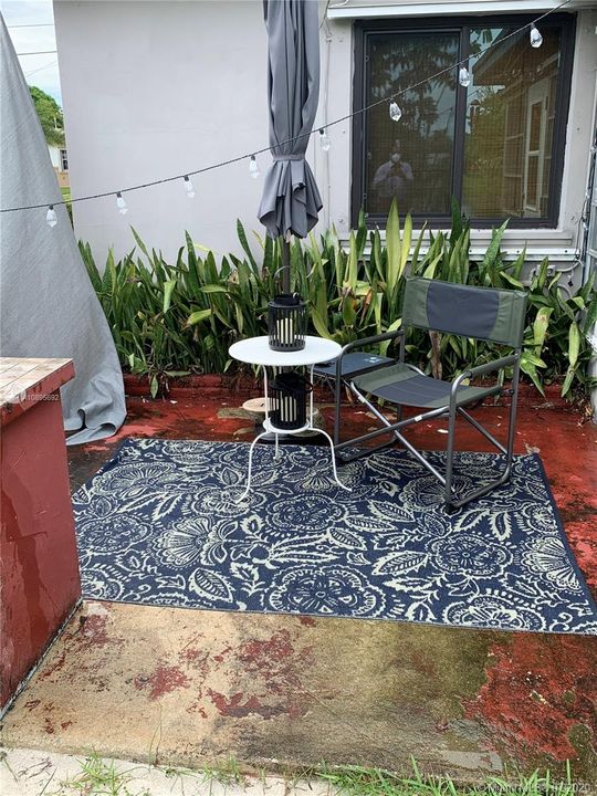 Recently Sold: $280,000 (3 beds, 2 baths, 1435 Square Feet)
