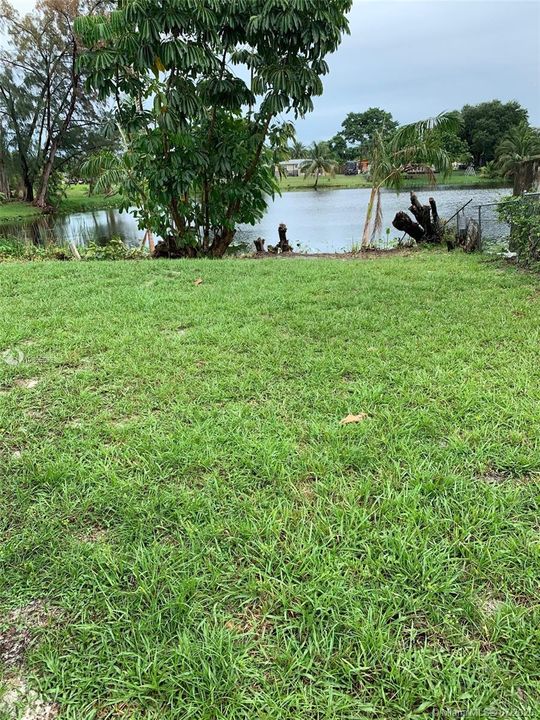 Recently Sold: $280,000 (3 beds, 2 baths, 1435 Square Feet)