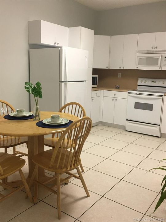 Recently Rented: $1,275 (1 beds, 1 baths, 1722 Square Feet)