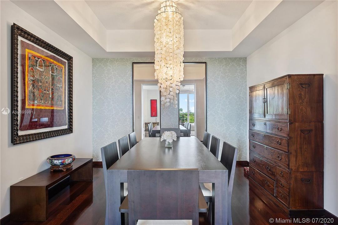 Recently Rented: $7,500 (4 beds, 4 baths, 3288 Square Feet)