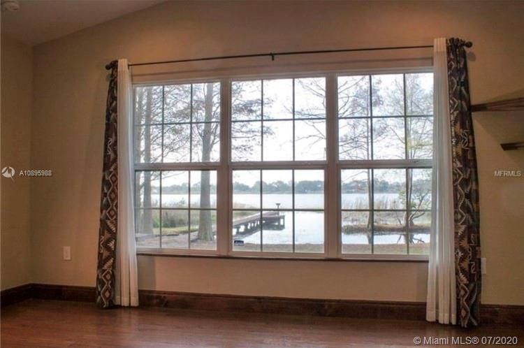 Vendido Recientemente: $249,900 (3 camas, 3 baños, 0 Pies cuadrados)