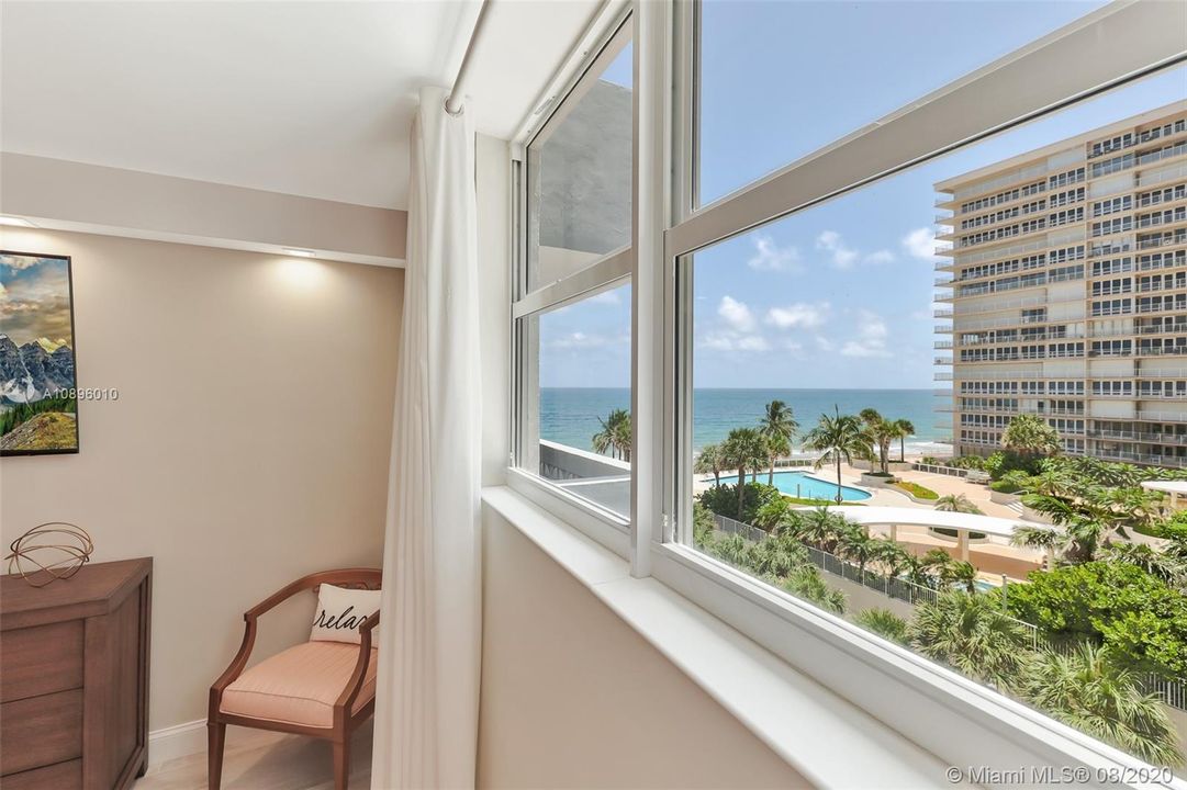 Недавно продано: $379,000 (1 спален, 1 ванн, 850 Квадратных фут)