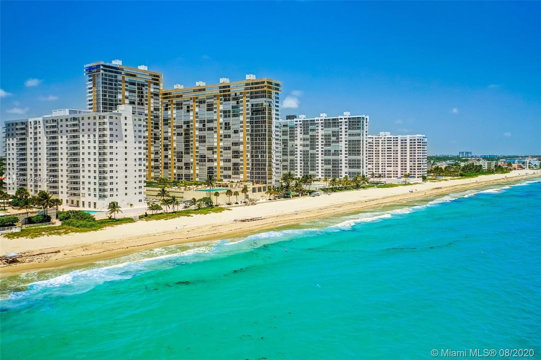 Недавно продано: $379,000 (1 спален, 1 ванн, 850 Квадратных фут)