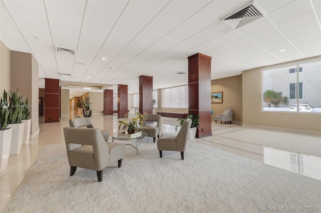 Недавно продано: $379,000 (1 спален, 1 ванн, 850 Квадратных фут)