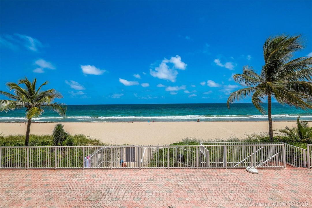 Недавно продано: $379,000 (1 спален, 1 ванн, 850 Квадратных фут)