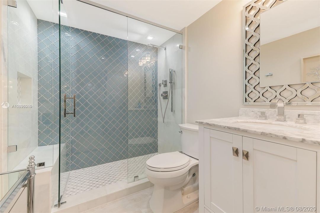 Недавно продано: $379,000 (1 спален, 1 ванн, 850 Квадратных фут)