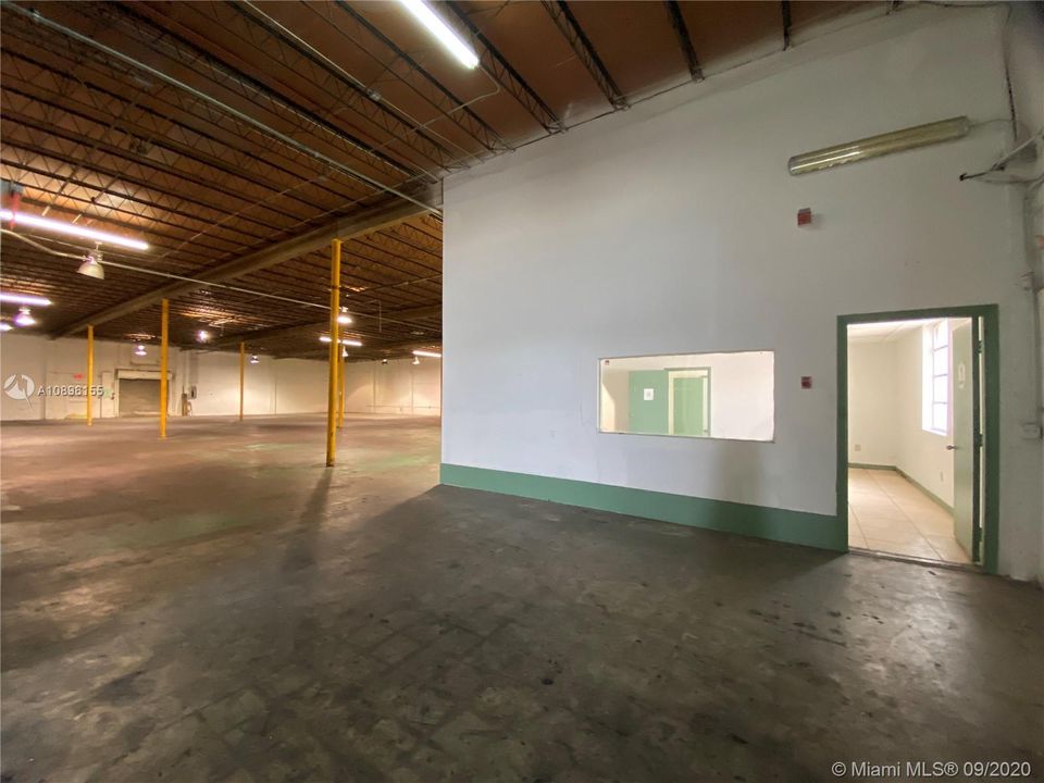 Vendido Recientemente: $1,900,000 (0 camas, 0 baños, 16982 Pies cuadrados)