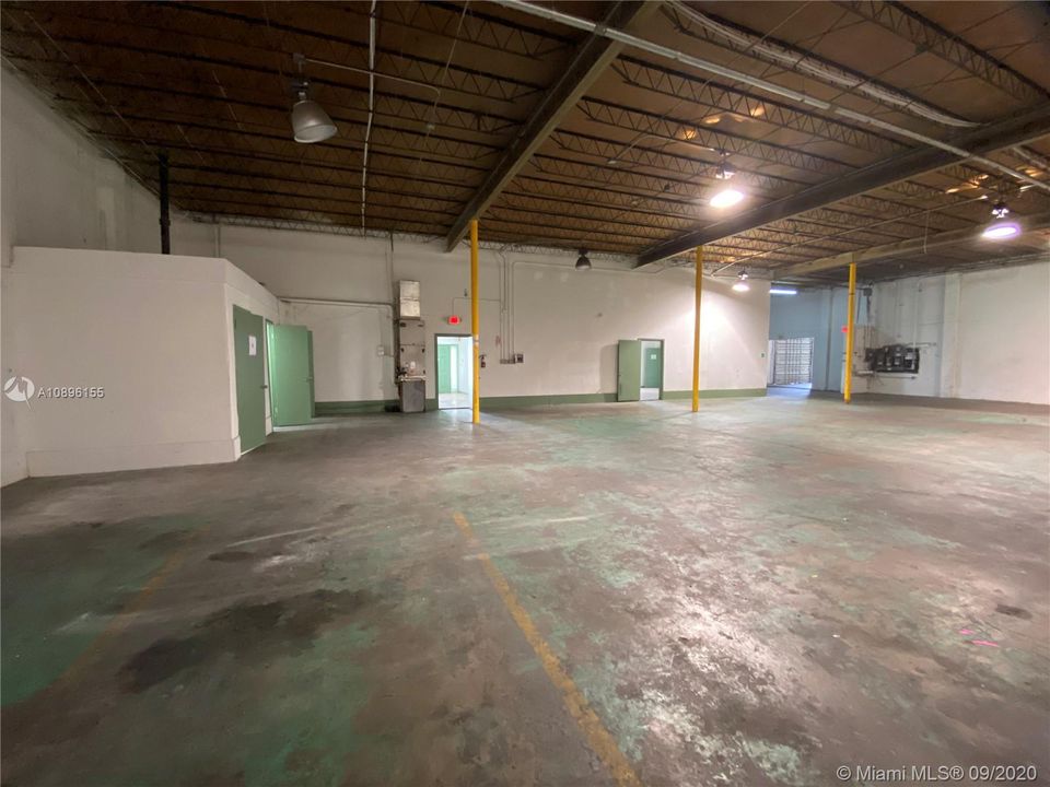 Vendido Recientemente: $1,900,000 (0 camas, 0 baños, 16982 Pies cuadrados)