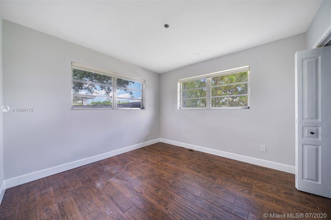 Recientemente alquilado: $2,500 (3 camas, 2 baños, 1532 Pies cuadrados)