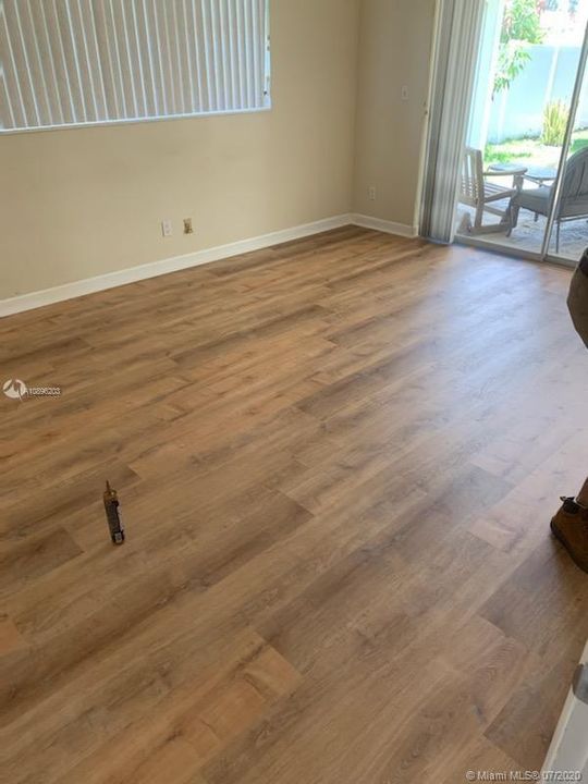 Vendido Recientemente: $439,000 (2 camas, 2 baños, 1458 Pies cuadrados)