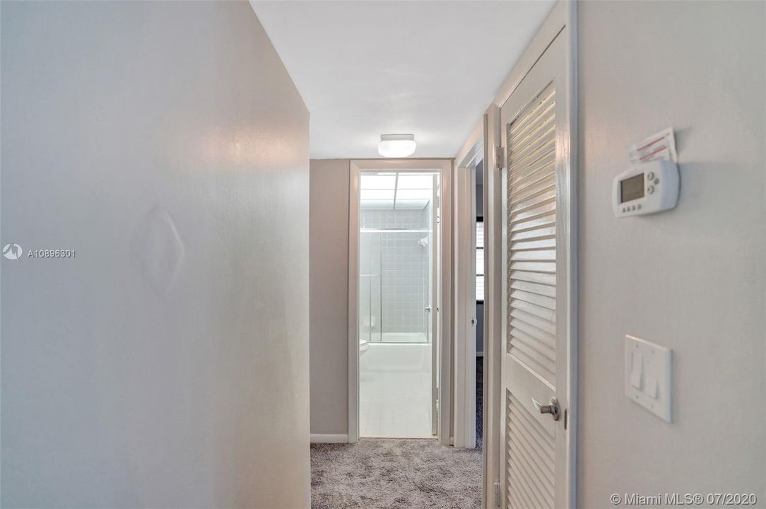 Vendido Recientemente: $139,900 (2 camas, 2 baños, 847 Pies cuadrados)