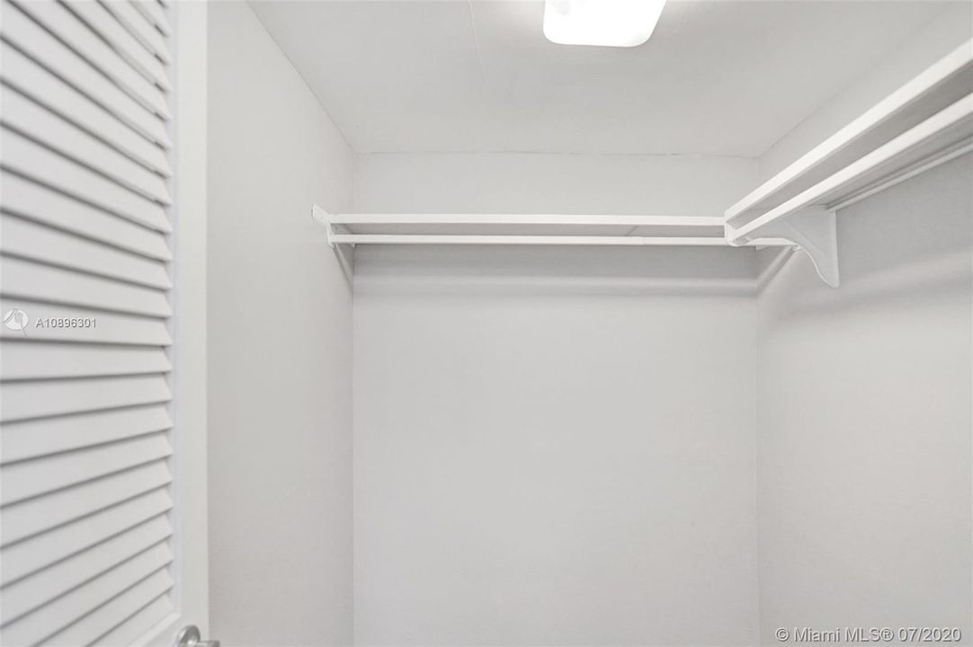 Vendido Recientemente: $139,900 (2 camas, 2 baños, 847 Pies cuadrados)