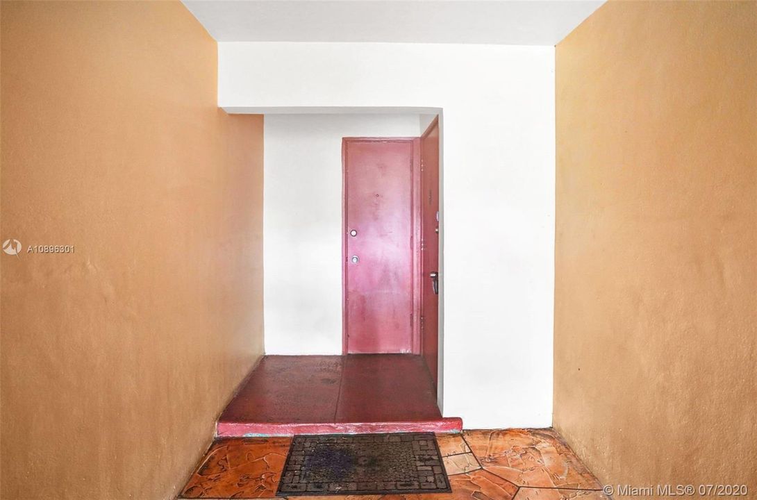 Vendido Recientemente: $139,900 (2 camas, 2 baños, 847 Pies cuadrados)